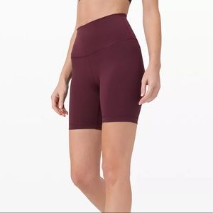 Lululemon Wunder Train High-Rise Short 6" (Cassis)